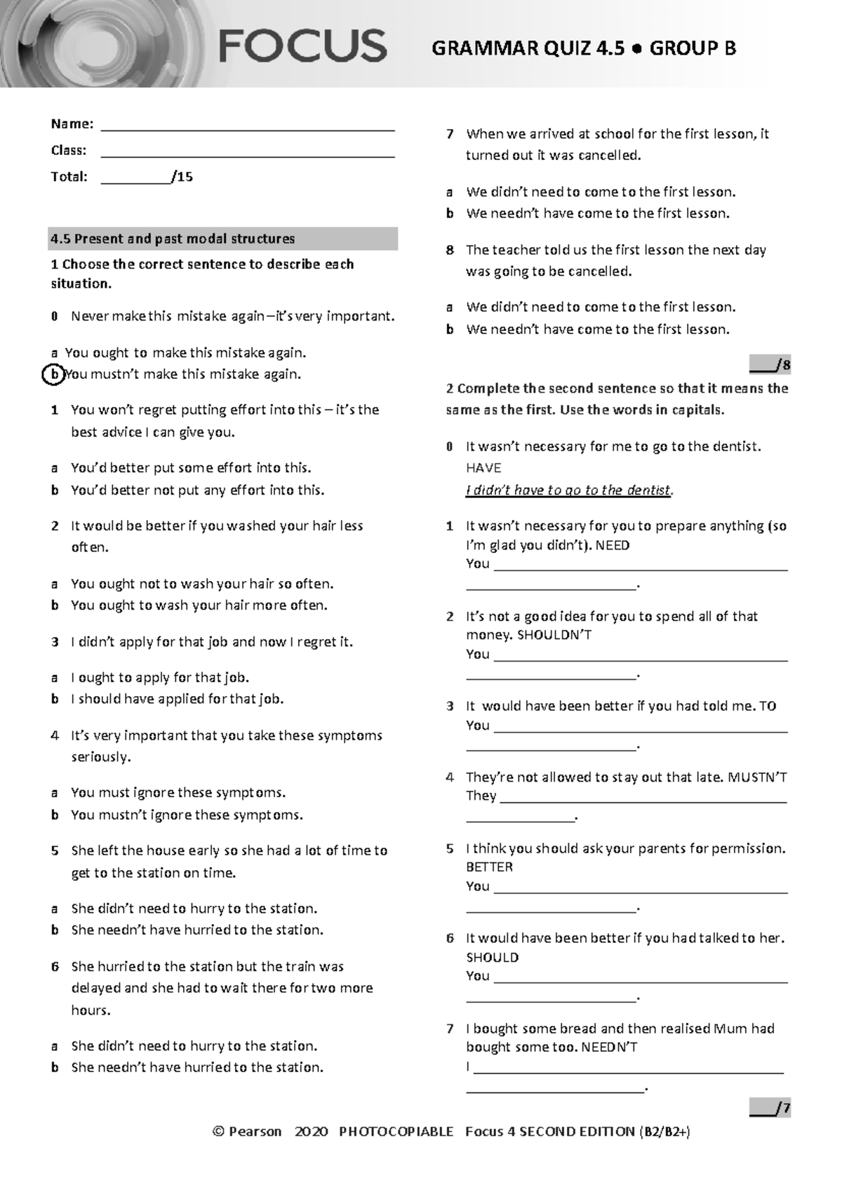 Anal it uslubidagi etuk ayolning fotosurati