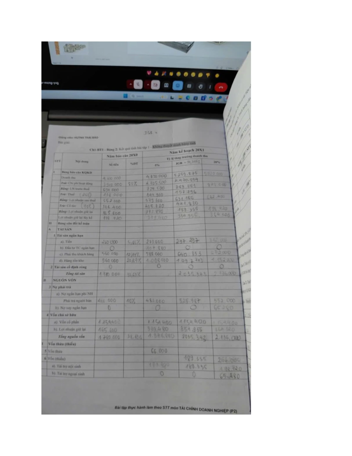 ENG BTT Official Handbook: Basic Theory of Driving in Singapore - Studocu