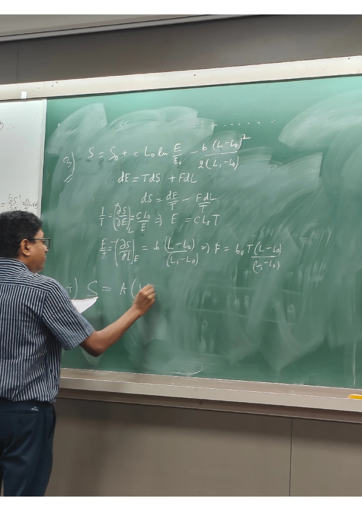 Stat Mech tutorial 3 part-6 - 2 Towks gas. 1 Z4 BE, Bfixed,1, Prop of 2 ...