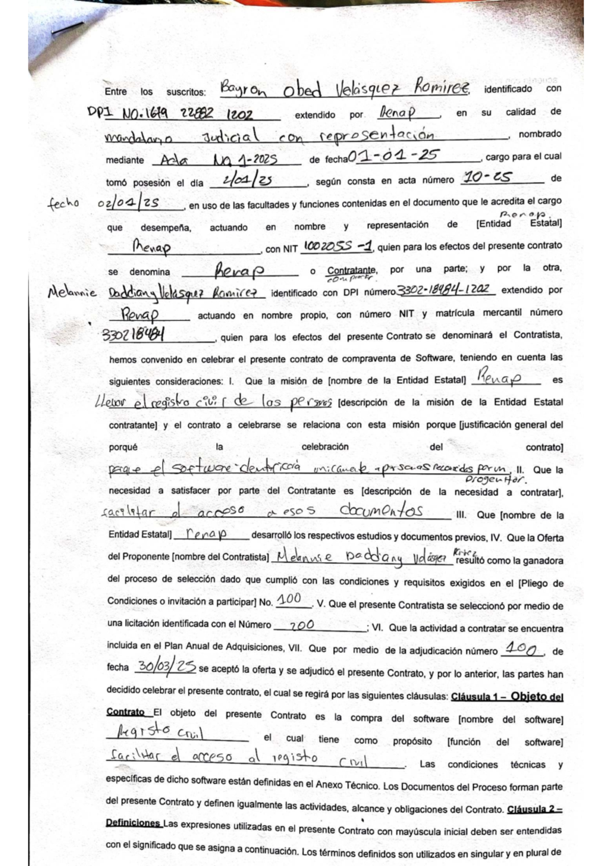 Contrato de Compraventa de Software entre Renap y Melannie Velásquez - Document Preview